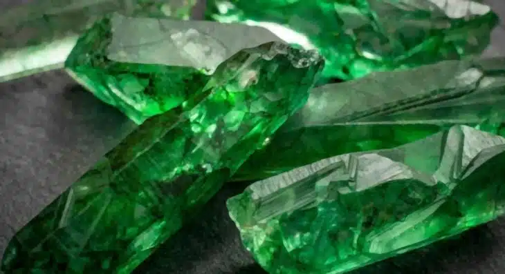 Green rocks, stones, and minerals have been prized for their beauty and rarity for thousands of years. From emeralds to peridots, these materials come in a variety of shades and hues, each with their own unique characteristics. Whether you're a collector or just appreciate the beauty of natural materials, it's important to understand the different types of green stones and how to care for them.